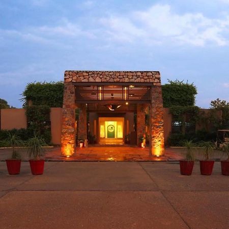 Lemon Tree Hotel, Tarudhan Valley, Manesar Gurgáon Exteriér fotografie