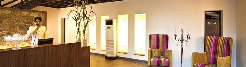 Lemon Tree Hotel, Tarudhan Valley, Manesar Gurgáon Exteriér fotografie