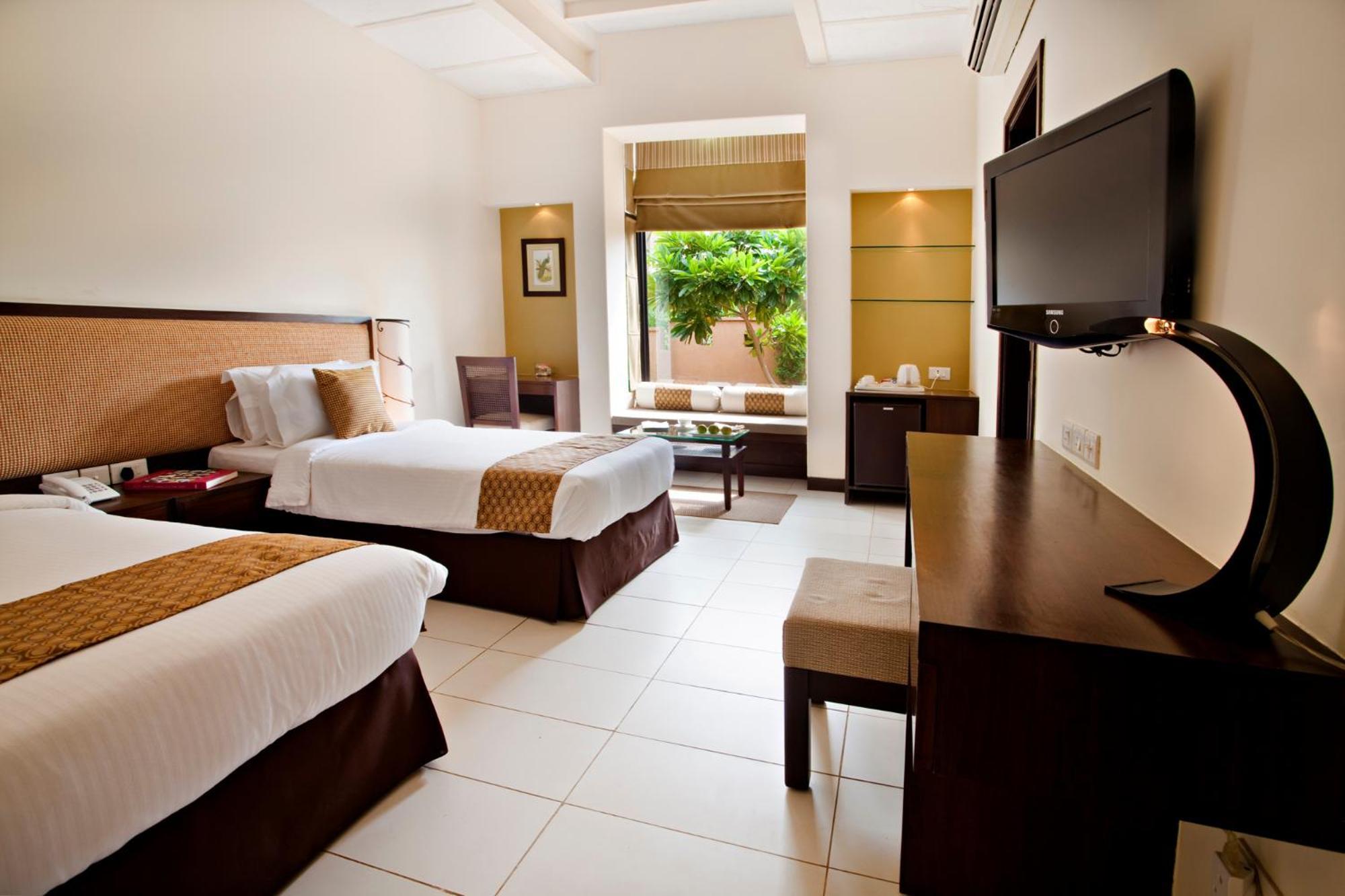 Lemon Tree Hotel, Tarudhan Valley, Manesar Gurgáon Exteriér fotografie