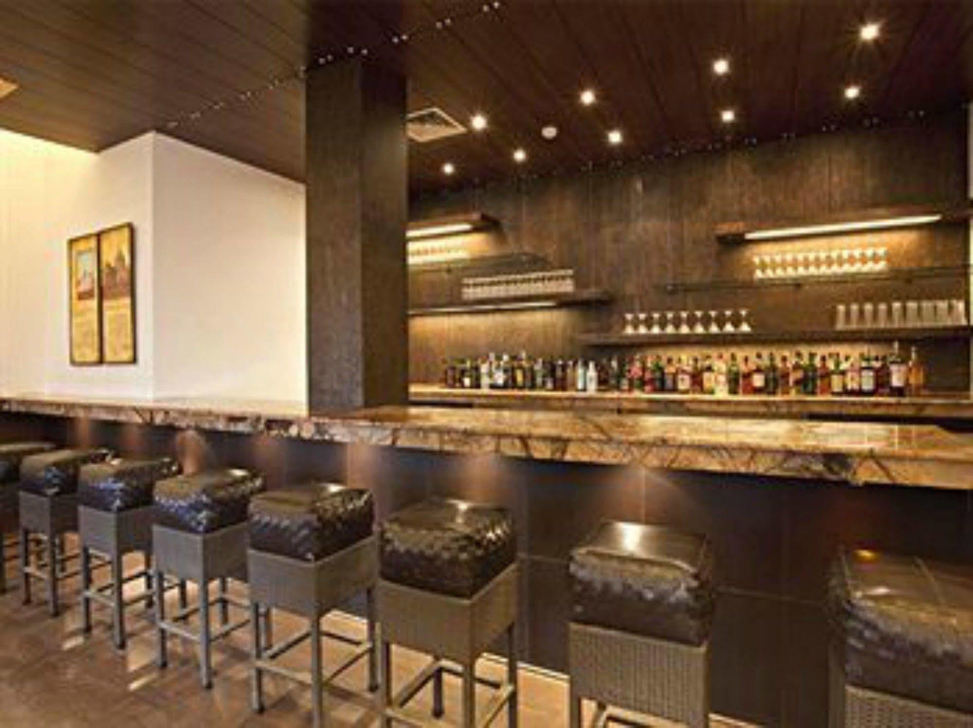 Lemon Tree Hotel, Tarudhan Valley, Manesar Gurgáon Exteriér fotografie