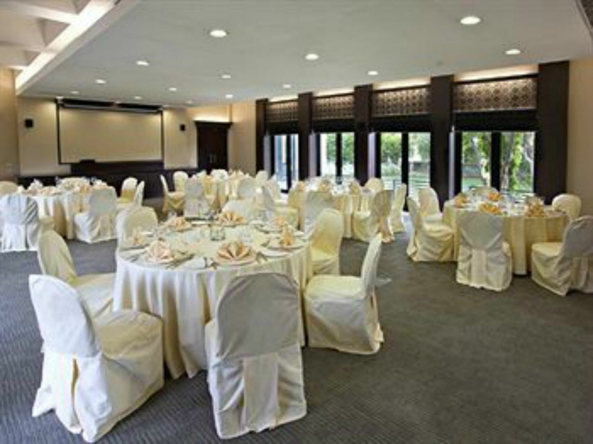 Lemon Tree Hotel, Tarudhan Valley, Manesar Gurgáon Exteriér fotografie