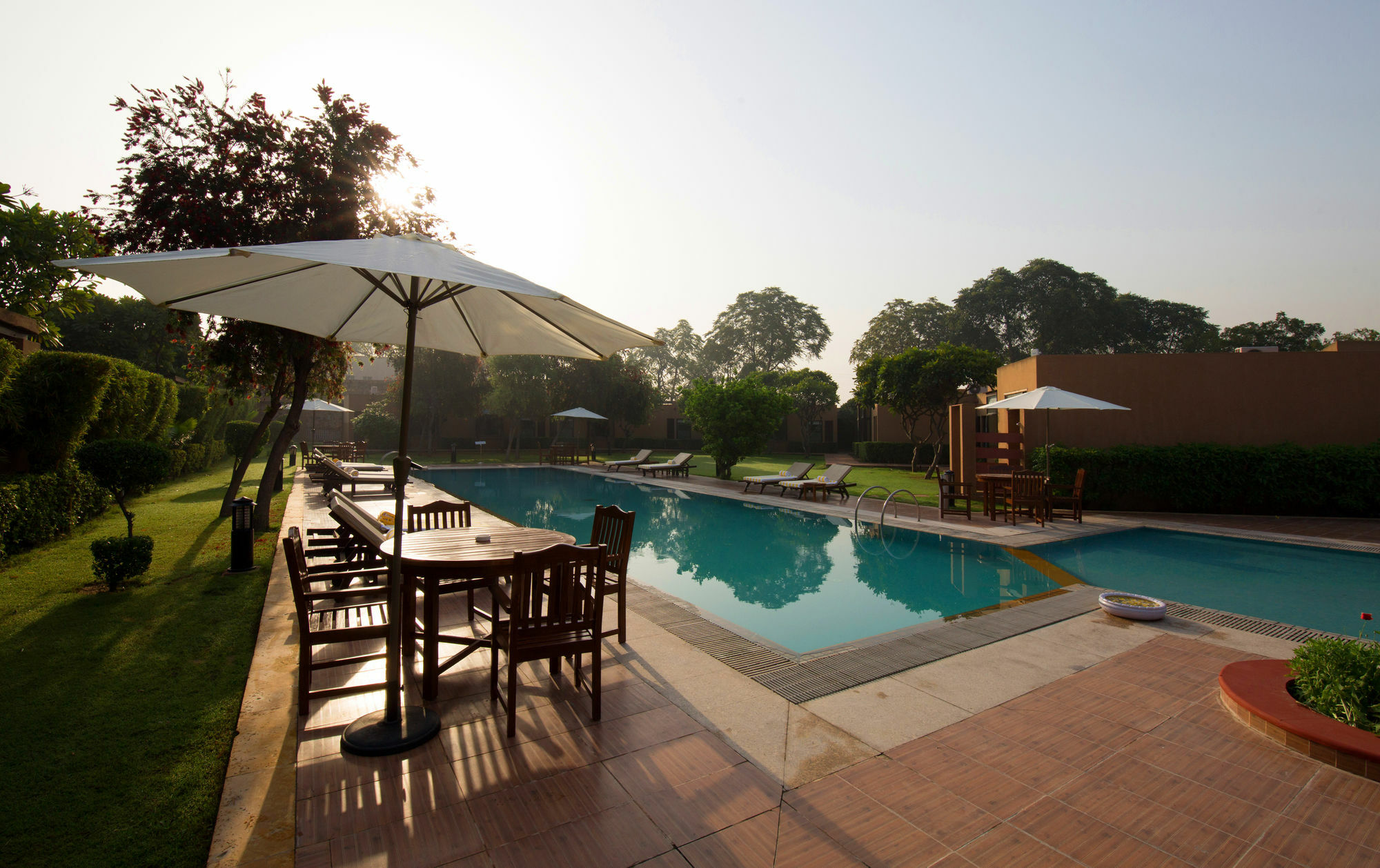 Lemon Tree Hotel, Tarudhan Valley, Manesar Gurgáon Exteriér fotografie